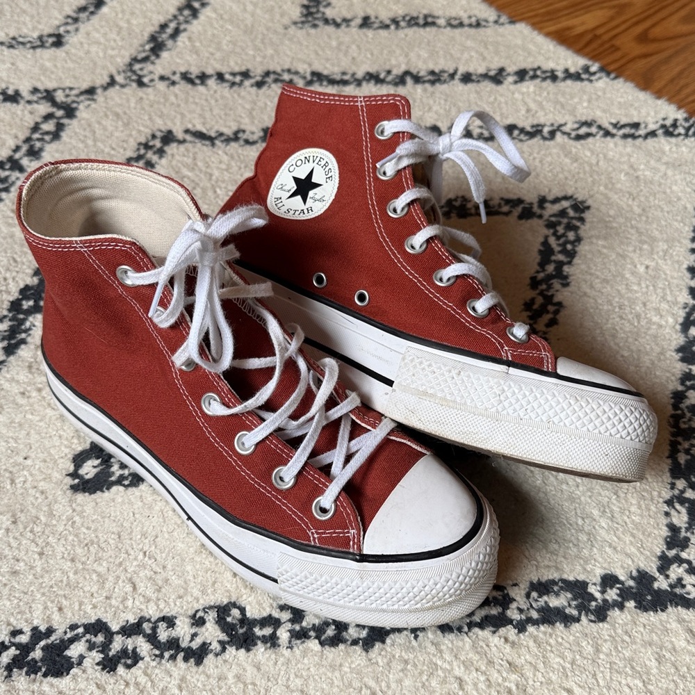 Converse Classic Red Canvas High-Tops